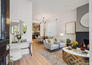 Photo #4: 423760516 Listing 