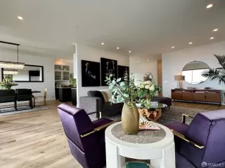 Photo #6: 423760660 Listing 