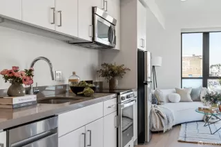 Photo #5: 423900024 Listing