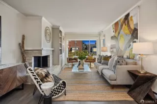 Photo #2: 423900083 Listing