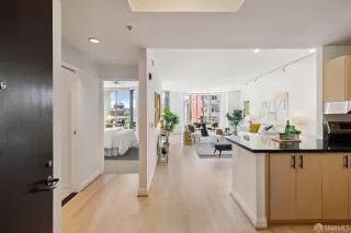 Photo #2: 423900085 Listing