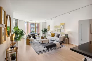 Photo #3: 423900085 Listing