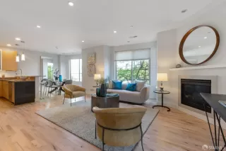 Photo #5: 423900129 Listing 