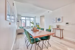 Photo #1: 423900145 Listing