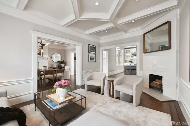 MLS: 423900244 Condo For Sale