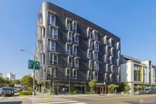 Photo #3: 423900259 Listing