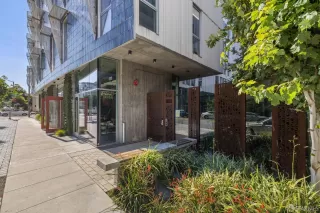 Photo #4: 423900259 Listing