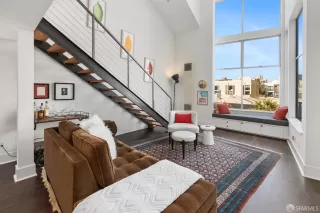 Photo #4: 423900285 Listing