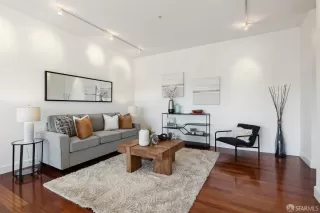 Photo #5: 423900322 Listing