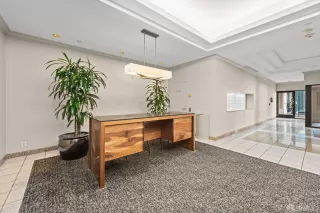 Photo #3: 423900350 Listing