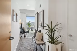 Photo #2: 423900388 Listing