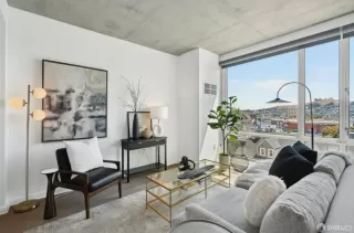 Photo #4: 423900388 Listing