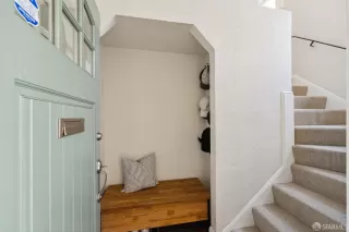 Photo #2: 423900409 Listing 