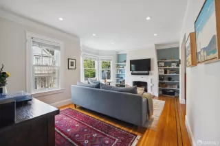 Photo #4: 423900409 Listing 