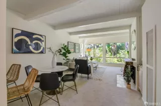 Photo #1: 423900428 Listing 