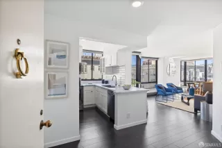 Photo #2: 423900474 Listing 