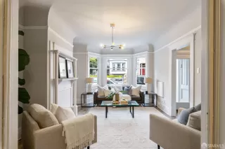 Photo #6: 423900489 Listing