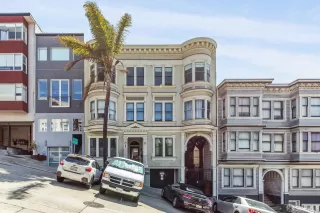 Photo #2: 423902573 Listing 