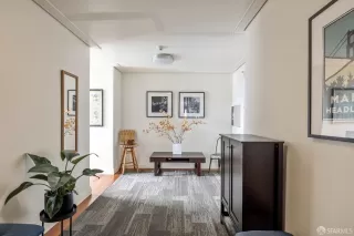 Photo #3: 423905501 Listing