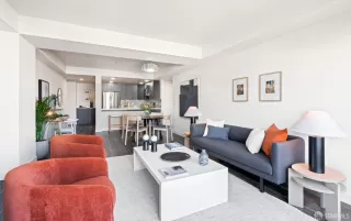 Photo #5: 423905515 Listing