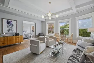 Photo #4: 423905566 Listing 