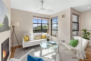 Photo #3: 423905897 Listing