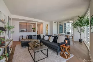 Photo #4: 423906140 Listing 