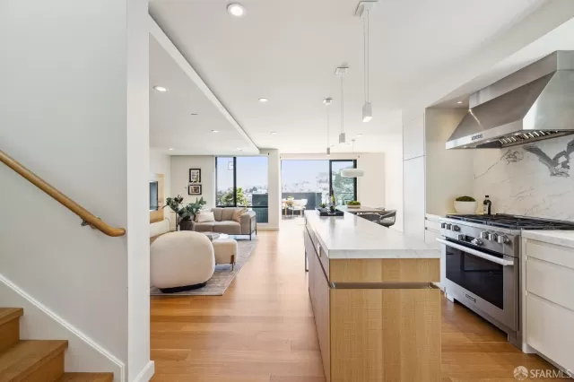 MLS: 423906194 Condo For Sale