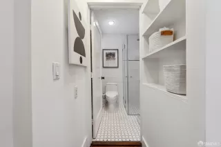 Photo #4: 423906373 Listing 