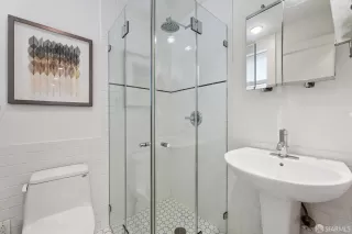 Photo #5: 423906373 Listing 