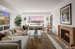 Photo #2: 423906706 Listing 