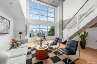 Photo #1: 423907126 Listing