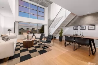 Photo #4: 423907126 Listing