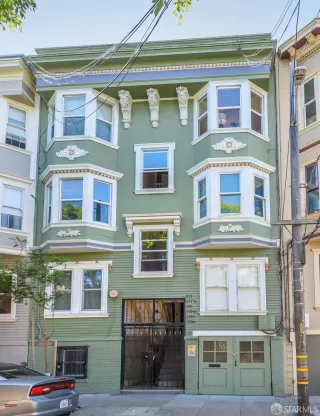 Photo #1: 423907388 Listing 