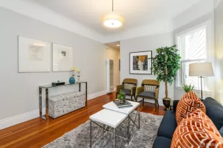 Photo #4: 423907388 Listing 