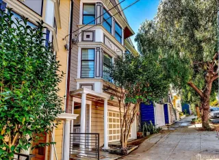 Photo #1: 423907428 Listing 