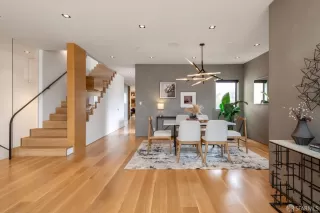 Photo #4: 423907675 Listing 