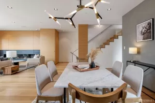 Photo #5: 423907675 Listing 