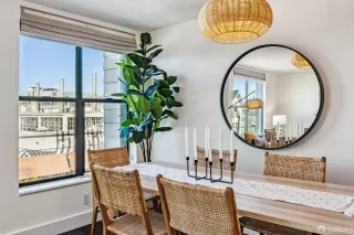 Photo #4: 423907676 Listing