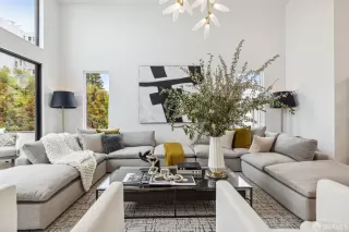 Photo #3: 423907770 Listing