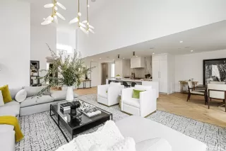 Photo #4: 423907770 Listing