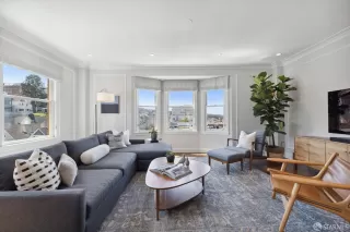 Photo #6: 423907790 Listing 