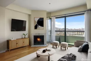 Photo #1: 423908023 Listing