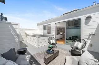 Photo #5: 423908041 Listing