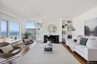 Photo #5: 423908078 Listing