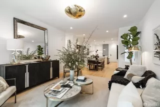 Photo #2: 423908189 Listing