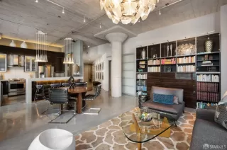 Photo #1: 423908573 Listing