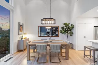 Photo #4: 423908676 Listing 