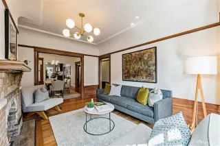 Photo #4: 423909208 Listing