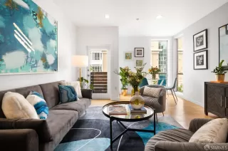 Photo #5: 423909241 Listing